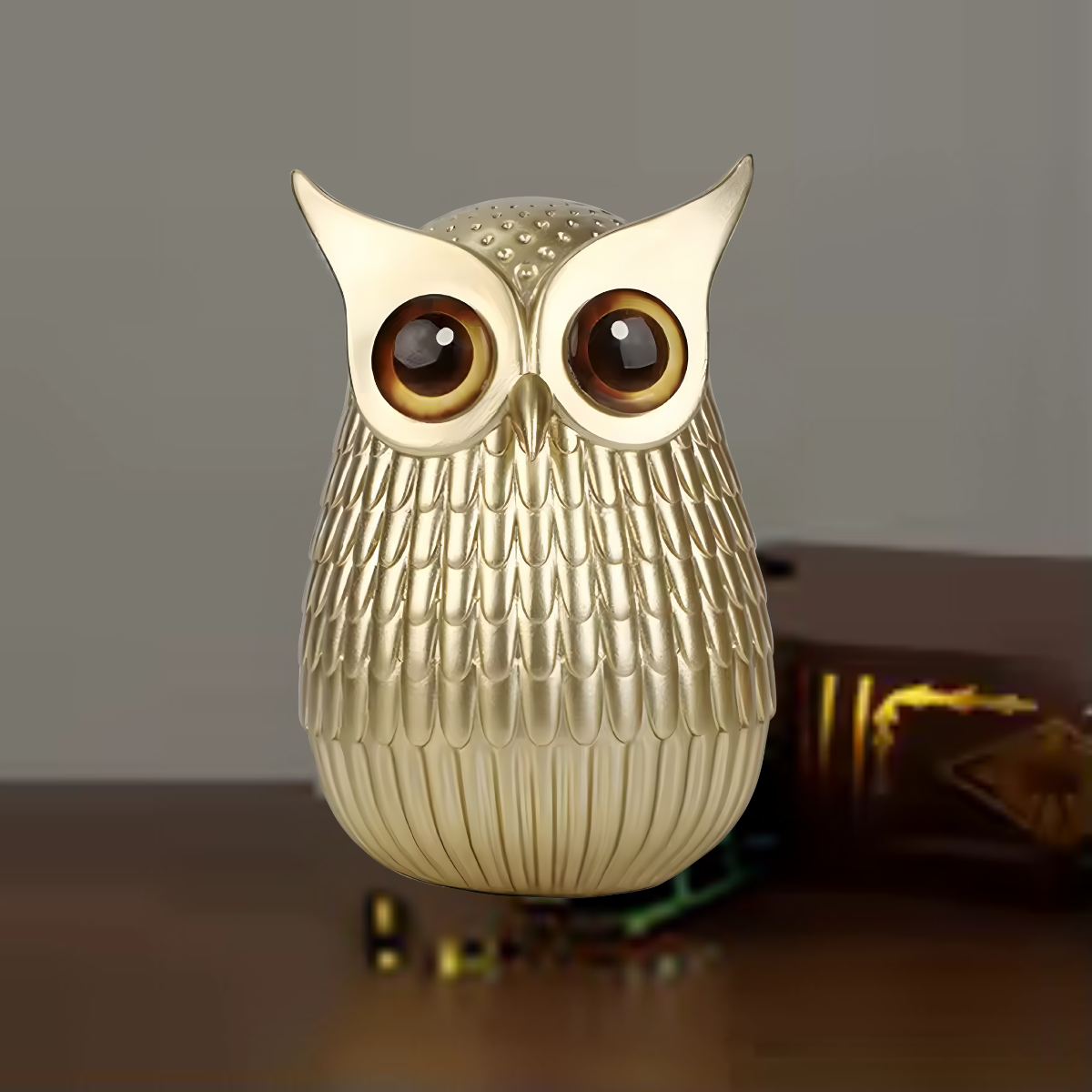 Luna™ | Uglefigur med Gullfarget Finish