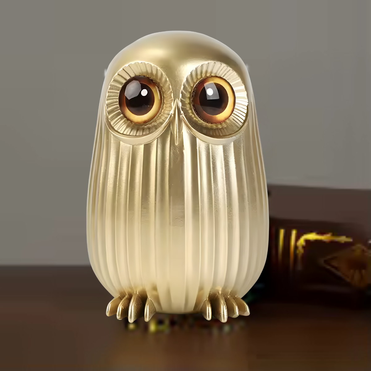 Luna™ | Uglefigur med Gullfarget Finish